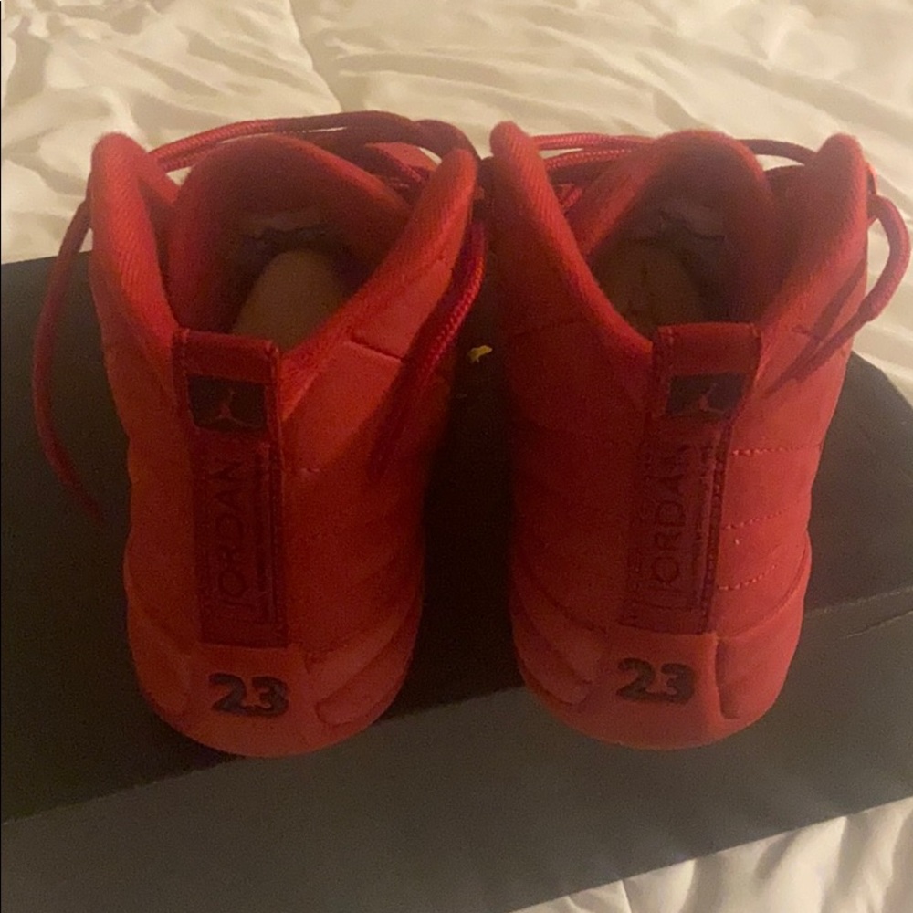 Air Jordan 12 Retro - Picture 3 of 4